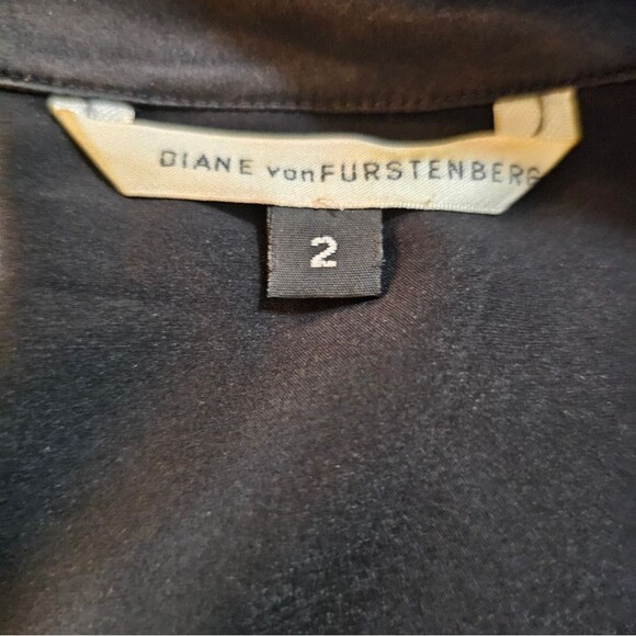 Diane Von Furstenberg DVF Vintage Wool & Silk Wrap Dress | Black | Size 2 | EUC - Picture 9 of 10